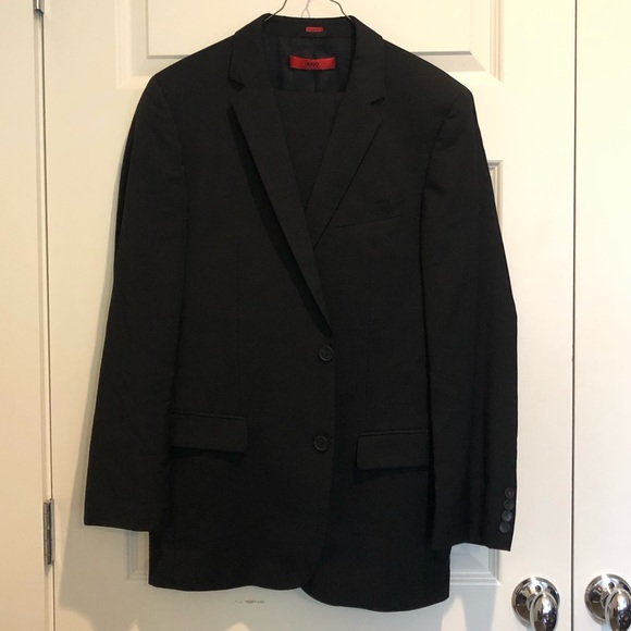 Hugo Boss Other - Hugo Boss 2-Piece Suit